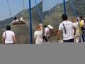 Kobiety spadły z huśtawki w przepaść