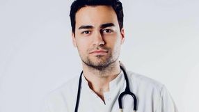 dr Tomasz Karauda
