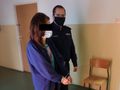 2-letnie dziecko wypadło z drugiego piętra. Zarzuty dla matki