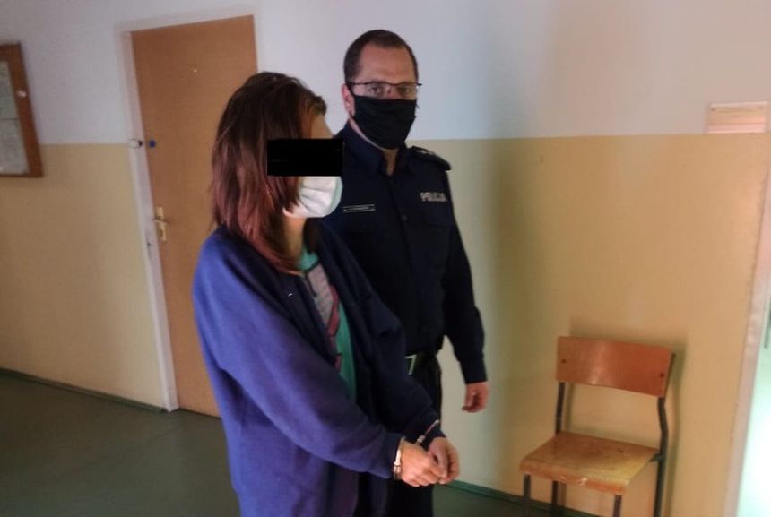2-letnie dziecko wypadło z drugiego piętra. Zarzuty dla matki