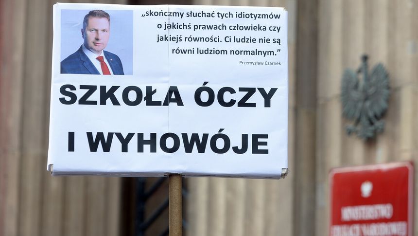 Protest przeciw Przemysławowi Czarnkowi