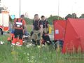Wypadek motocyklisty na rondzie w Rawiczu