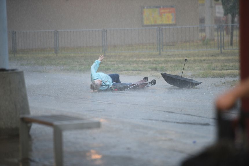 Burza nad Warszawą