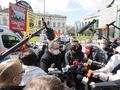 Sąd Najwyższy otoczony przez policję i demonstrantów. Igor Tuleya czeka na decyzję Izby Dyscyplinarnej