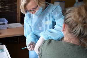 szczepienia przeciw COVID-19