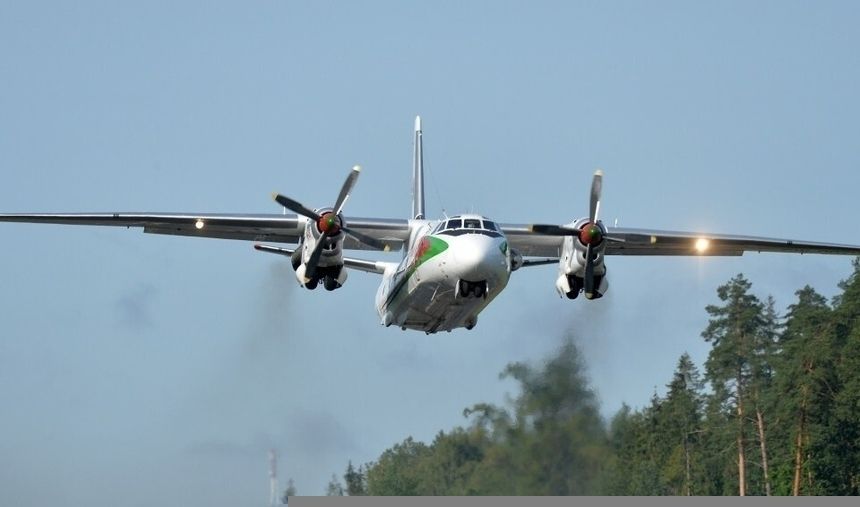 Samolot An-26 stracił łączność. Media: Doszło do katastrofy