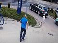 pracownik uratował dziewczynkę na stacji paliw