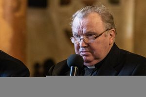 Abp Marian Gołębiewski