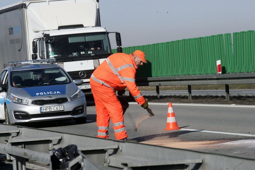 Wypadek na A4 - zdjęcie ilustracyjne