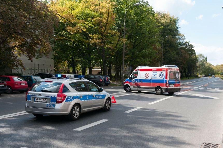 karetka i policja