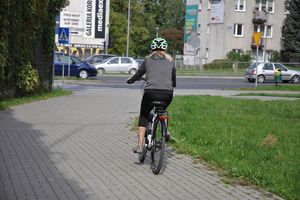 Rowerzystka - zdjęcie ilustracyjne