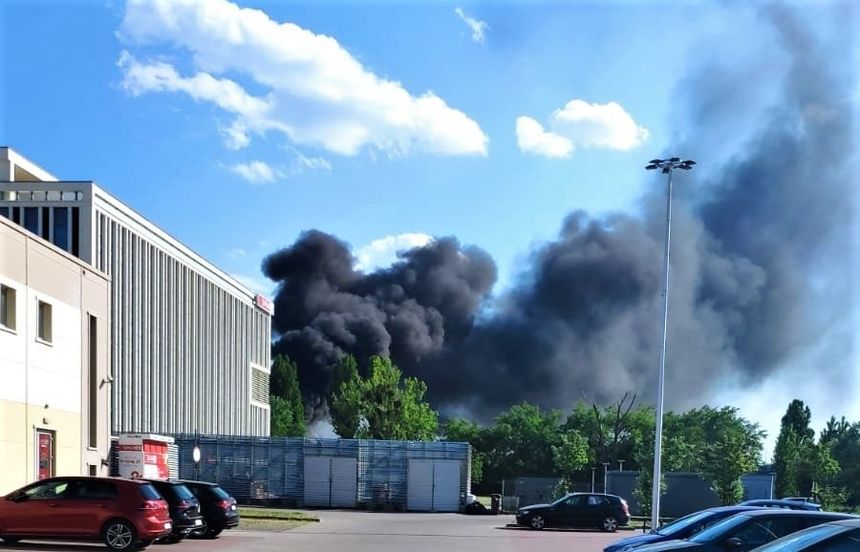 pożar hali bros w Poznaniu