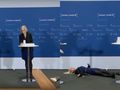 zemdlała podczas konferencji