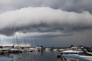 Burze i trąby powietrzne zagrażają Polsce