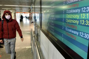KO proponuje luzowanie obostrzeń dot. podróży