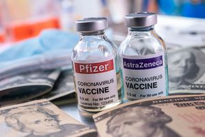 Preparaty firm Pfizer i AstraZeneca