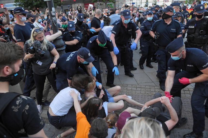 Policja protest LGBT
