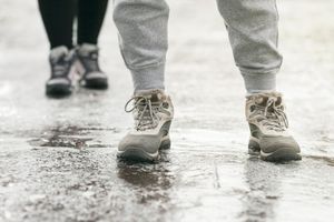 Alerty IMGW przed marznącym deszczem i wiatrem