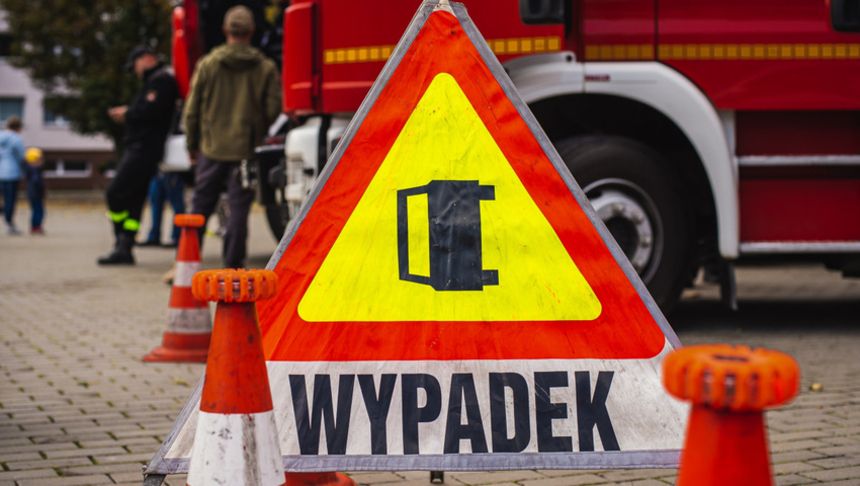 Wypadek na DK7, zginęły dwie osoby