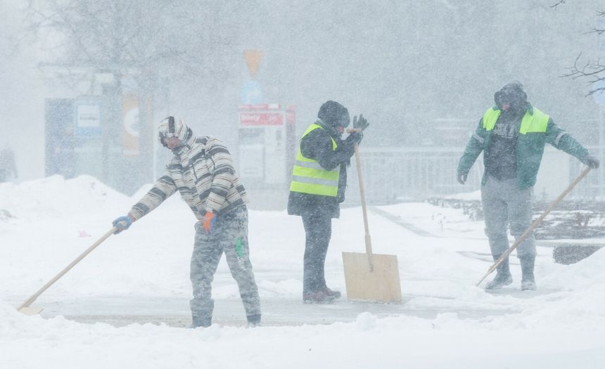 Pogoda 14.02. Zamiecie śnieżne na południu, alerty IMGW