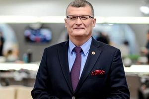 Dr Paweł Grzesiowski