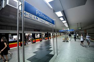 Metro Politechnika