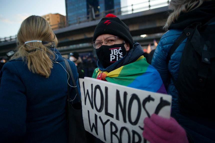babcia kasia oskarżona o atak na policjanta