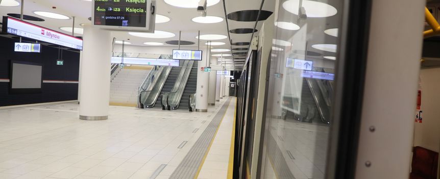 stacja metra Młynów