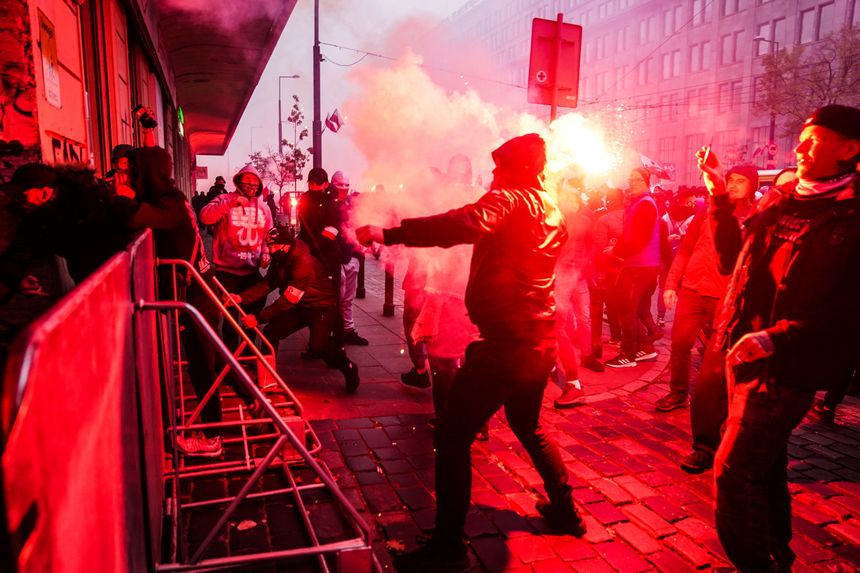 Napaść na policjanta, marsz niepodległości 2020