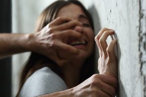 Lwówek Śląski, znęcanie się nad partnerką
