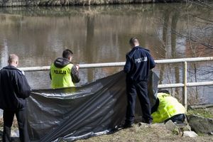 Zwłoki w Bzurze. Zabójcy pokłócili się z ofiarą