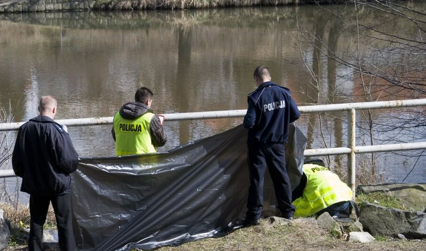 Zwłoki w Bzurze. Zabójcy pokłócili się z ofiarą