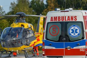Zabrze. 14-latek w bardzo ciężkim stanie. Policja znalazła go przy nasypie kolejowym