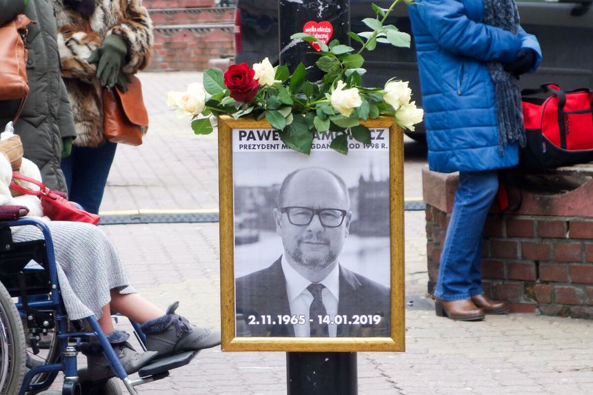 Rocznica zamachu na Pawła Adamowicza. "Ta rana nie jest zagojona"