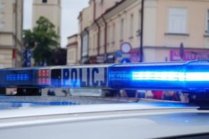 Dziecko wypadło z okna, pijani rodzice odpowiedzą