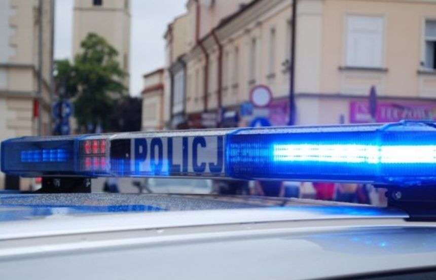 Dziecko wypadło z okna, pijani rodzice odpowiedzą