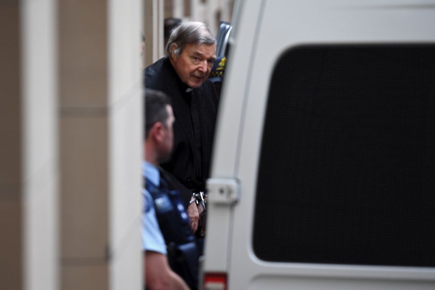 Australia. Kardynał George Pell zostanie w więzieniu. Został skazany za pedofilię  