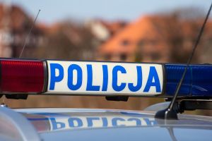 Łódź. Zwłoki noworodka w worku na śmieci. Matka przysypała je ziemią?
