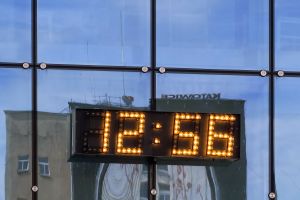 Zmiana czasu na zimowy 2019. Czy będzie? Kiedy ostatni raz przestawiamy zegarki?