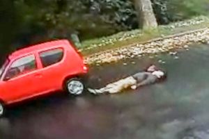 Wypadek w Żaganiu. Wjechała na pasach w pieszego, padł jak rażony prądem