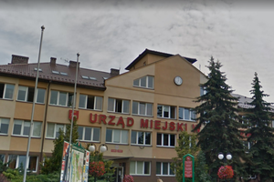 Karczew. W urzędzie miasta spadła winda. W środku były dwie kobiety