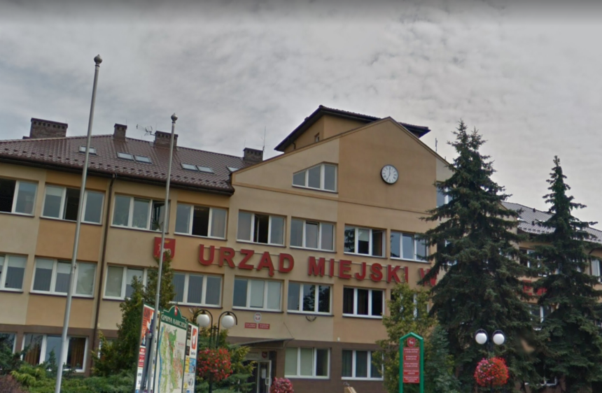 Karczew. W urzędzie miasta spadła winda. W środku były dwie kobiety