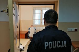 17-latek groził, że wysadzie mieszkanie