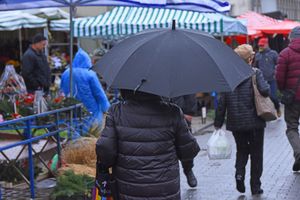 Pogoda na środę. Niż Bianca nad Polską. IMGW ostrzega przed marznącymi opadami