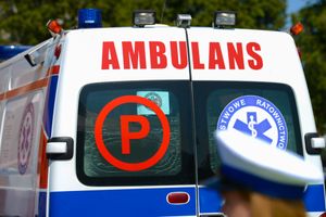 Wypadek we Włocławku. 9-latek na hulajnodze potrącony na pasach
