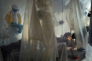 Ebola wróciła podczas epidemii koronawirusa. Nie żyje 11-letnia dziewczynka