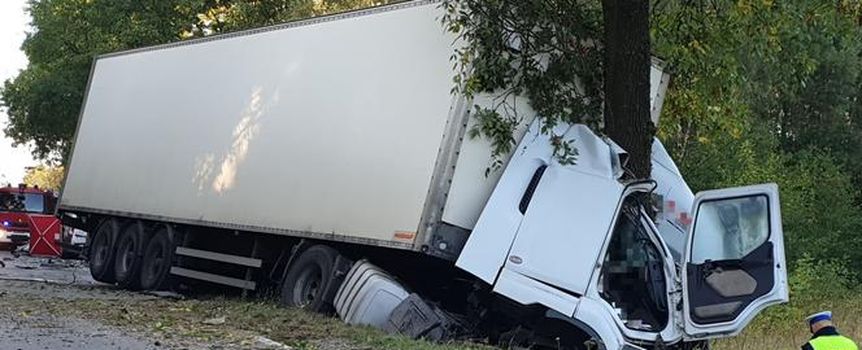 Wypadek na dk 19 na trasie Bielsk Podlaski - Białystok. Po czołowym zderzeniu nie żyją kierowcy
