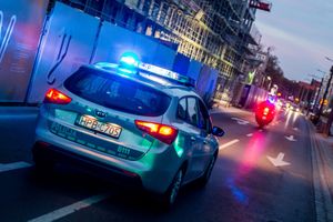 Wypadek we Wrocławiu na Zaporoskiej. Znaleziono samochód kierowcy, który wjechał w przystanek
