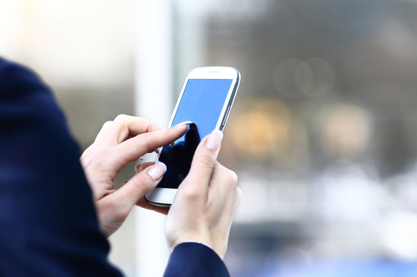 Poczta Polska ostrzega przed fałszywymi sms-ami. Jak wygląda fałszywy sms?