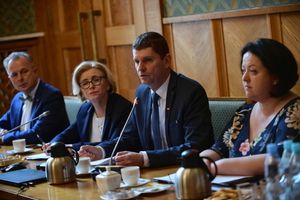 Koronawirus. Lekcje w  szkołach będą odwoływane? Szef MEN komentuje